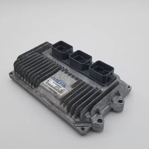 2015 Honda Accord Engine Control Module ECU ECM 37820-5A1-L63 OEM - Picture 1 of 18