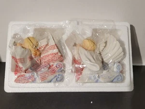 NUEVO HOGAR INTERIOR CONJUNTO DE 2 ÁNGELES NIÑO Y NIÑA "ANUNCIANDO EL NACIMIENTO DEL SALVADOR NUEVO EN CAJA - Imagen 1 de 6