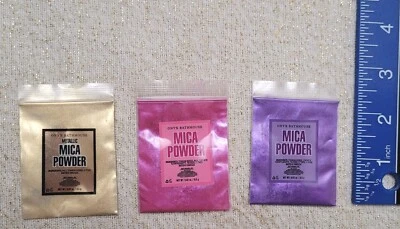 Cosmetic Mica Powder From Onyx Bathouse 0.5g Lot of 3 Bags Purple, Pink, Gold - Image 1 of 4