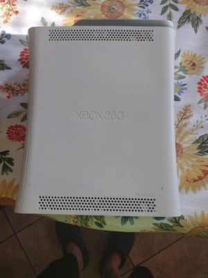 Microsoft Xbox 360 20GB Console - Matte White 2007 For Parts or Repair  - Image 1 of 4