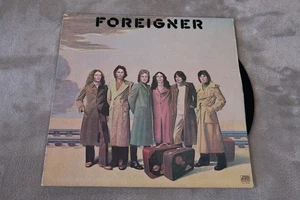 Vintage Foreigner Vinyl Record Self Titled Debut Rock Album LP 1977 SD19109 - Imagen 1 de 2