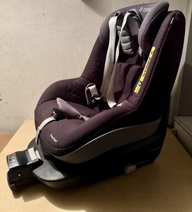 Gebrauchter Maxi Cosi 2Way Fix mit 2Way Pearl - Bild 1 von 6