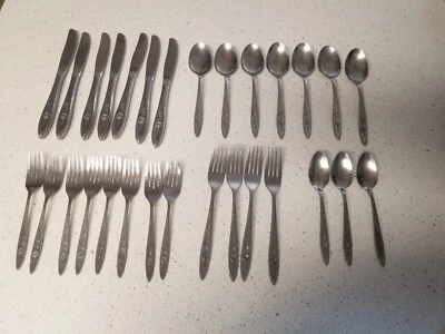 Juego de 29 piezas rosa inoxidable Onieda Community vintage raro leer descripción Foto 1 de 4