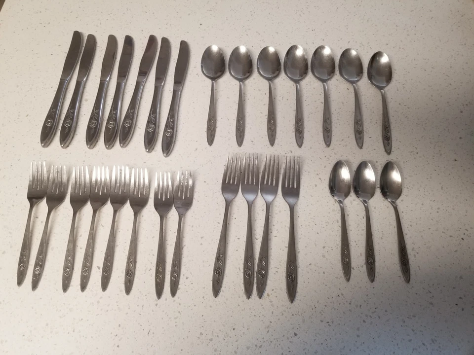 Onieda Community Нержавеющая Роза 29 шт. Набор Винтажный Редкий Читайте Описание - Изображение 1 из 4