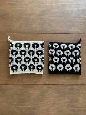 Knitted Double Thick Pot Holder Sheep-PATTERN ONLY - Image 1 of 4