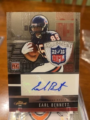 2008 Topps Finest - Earl Bennett #129 Rookie Autographs Nfl Shield Patch /15  - Image 1 of 2