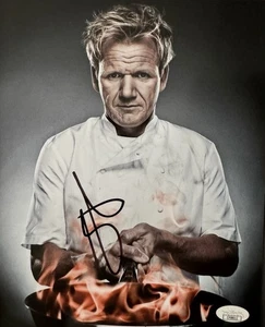 Gordon Ramsay Signed 8x10 Photo Hell's Kitchen Authentic Autograph JSA COA Chef - Picture 1 of 2