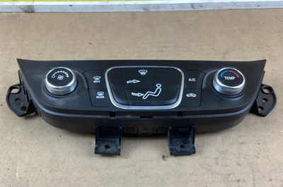Chevrolet Equinox 2018-2021 calefacción aire acondicionado control de temperatura 84422503 OEM Foto 1 de 4