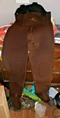 Stearns 氯丁橡胶涉水服中号几乎未使用 — 第 1/3 张图片