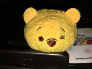 Disney Tsum Tsum Mini Expressions Pooh In Hand USDisneyStore Release NEW - Picture 1 of 3