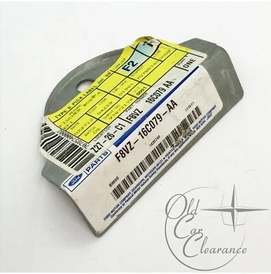 1998-2011 Lincoln Town Car Fender Mounting Bracket (F8VZ16C079AA) NOS - Image 1 of 2