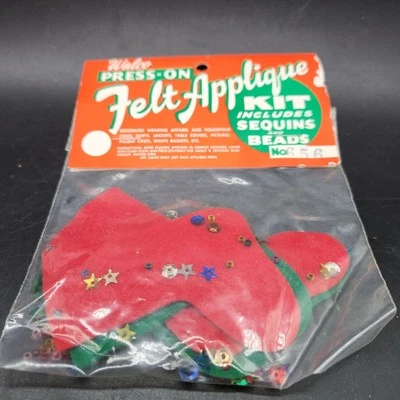 Kit de apliques de medias navideñas de fieltro WALCO con lentejuelas #656 vintage años 60 nuevo de stock Foto 1 de 2