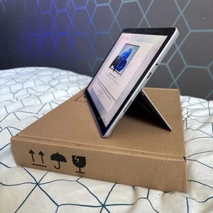 Microsoft Surface Go 3 - Intel Core i3 - 8GB RAM 128GB SSD - Wi-Fi & Sim - Picture 1 of 3