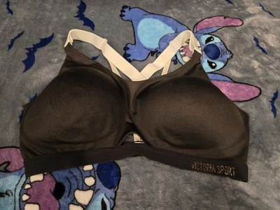 Victoria's Secret Sports Bra Victoria Sport Incredible Lightweight Wireless 36DD - Image 1 of 4