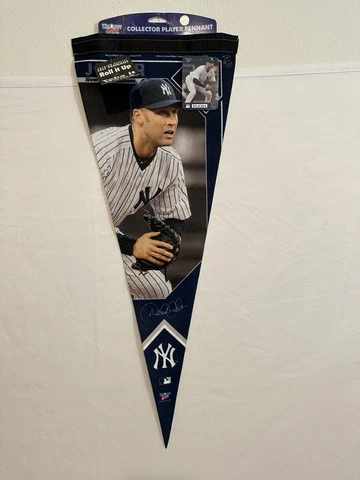 NEW YORK YANKEES DEREK JETER  VINTAGE MLB BASEBALL COLLECTORS PLAYER PENNANT Cover