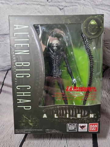 Bandai S.H. MonsterArts Alien Big Chap Action Figure New Sealed in Box Cover