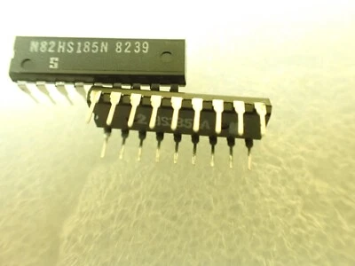8K-Bit TTL BIPOLAR PROM N82HS185AN VINTAGE SINETICS IC,  DIP18 UKSTOCK - Image 1 of 3