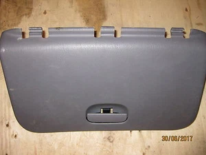CHRYSLER GRAND VOYAGER / VOYAGER III HANDSCHUHFACH !!! NEU NIE VERBAUT !!! - Bild 1 von 6