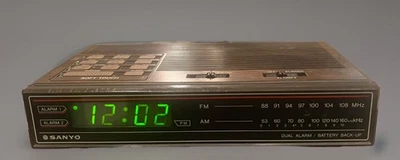 De Colección Sanyo RM-6400 AM FM Digital Doble Despertador Radio Tiempo - ¡FUNCIONA! Brillante!! Foto 1 de 4