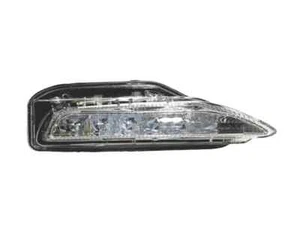 For 2015-2019 Infiniti Q70 Q70L Front Bumper Right Side Turn Signal Light Lamp - Picture 1 of 8