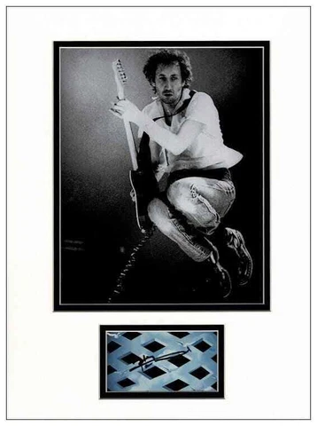 Pete Townshend Autograph - The Who AFTAL UACC REGISTERED DEALER Cover