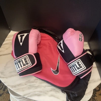 TITLE Gel Enforced Lining Boxing Sparring Gloves, Pink/Black/White, Size Large - Image 1 of 4