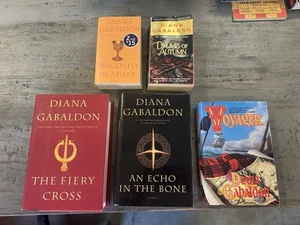 Diana Gabaldon Books Voyager, An echo in the bone, fiery cross, drums of autumn, - Picture 1 of 2
