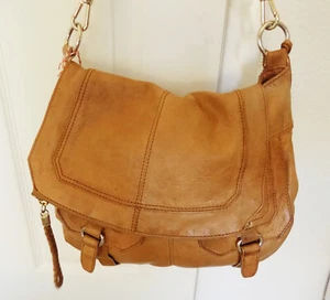 The Sak Tan Leather Messanger Bag Fold Over Pocket Purse Dual Front Pocket - Picture 1 of 12