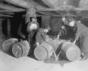 Prohibition Police Emptying Beer Barells 8x10 Reprint Of Old Photo - Picture 1 of 1