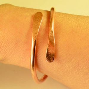 Hammered Copper Cuff Bracelet Handmade Unique Jewelry - Unisex - Copper Healing - Picture 1 of 4