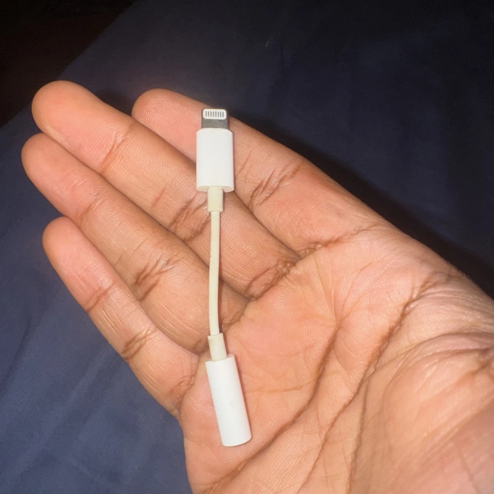 Adaptador conector para auriculares Foto 1 de 4