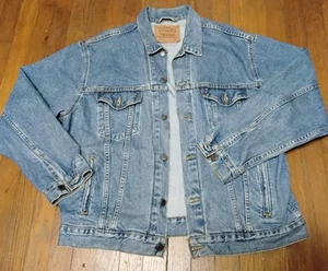 Vintage Levis Denim Jacket Mens Large Blue Trucker Made USA 70507-0389 90s - Picture 1 of 10
