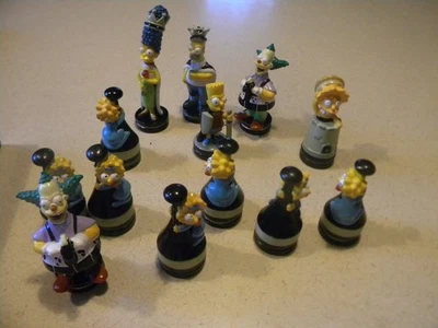 Piezas de repuesto de figuras de personajes de ajedrez 3D de Los Simpson Foto 1 de 3