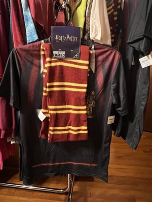 Camiseta Disfraz Pequeño Harry Potter Hombre Adulto con Bufanda Foto 1 de 4