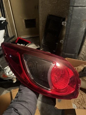 Luz trasera izquierda del conductor Mazda CX-5 2014 OEM #KD3351160C (A8255) Foto 1 de 4