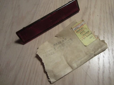 1982 83 84 ? Buick Skyhawk reflector trasero reflejo 917973 Foto 1 de 3