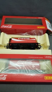 2 X HORNBY R.6933 COCA-COLA TANK WAGONS UNUSED MINT BOXED - Imagen 1 de 7