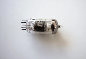 6U8A tube pentode / triode, Canada NOS, 6-month warranty - Picture 1 of 12