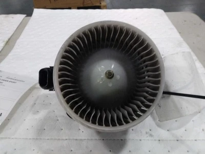 Motor soplador de climatización usado se adapta a: Mitsubishi Outlander 2018 deportivo grado A Foto 1 de 4