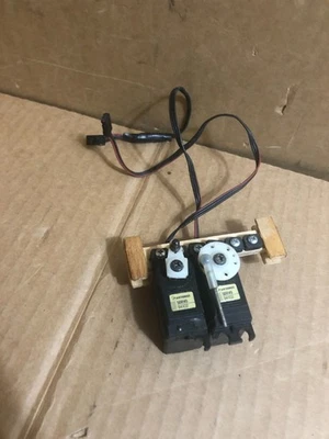 2x Airtronics 94102 Standard Servo (50oz-in, .22s) Old Style ATX Connector - Image 1 of 4
