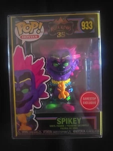 Spikey #933 ~ Funko Pop Movies Killer Klowns Black Light GameStop in Protector - Picture 1 of 13