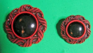 1990s AKF NY RED BLACK PLASTIC SHANK MOTHER/DAUGHTER SNAP-TOGETHER BUTTONS-6/43 - Picture 1 of 2