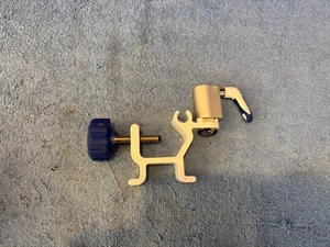 Covidien Kangaroo Joey Pole Clamp - Picture 1 of 6