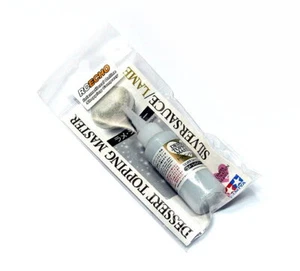 Red TAMIYA Decoration Series Dessert Topping Master (Silver Suce) 20 ml 76672 - Imagen 1 de 2
