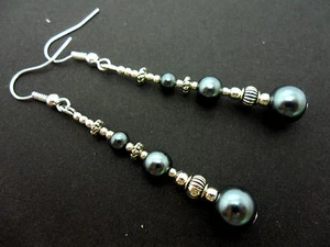 A PAIR OF GREY GLASS PEARL BEAD  EXTRA LONG DANGLY EARRINGS. NEW. - Picture 1 of 1