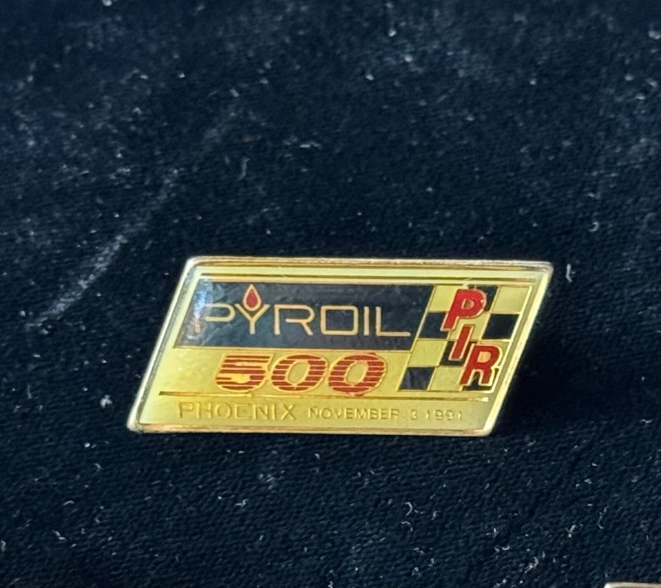 Pin esmaltado metálico vintage Payroll 500 1991 "NASCAR Cup Series Championship" Race Foto 1 de 1