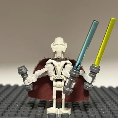 LEGO Star Wars - General Grievous (Straight Legs; Cape) (sw0134) - 1L - Image 1 of 2