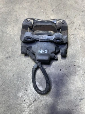 Pinzas de freno traseras derecha e izquierda originales OEM 2013 Mercedes-Benz C300 Foto 1 de 4