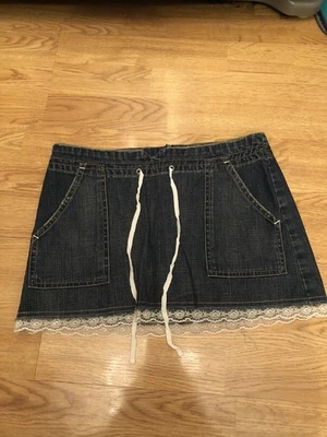 Falda mini jean Y2K con detalles de encaje talla 0 azul denim Foto 1 de 4