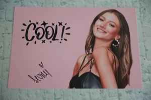ORIGINAL Autogramm von Leonie. pers. gesammelt. 100% ECHT. GROSSFOTO - Bild 1 von 1